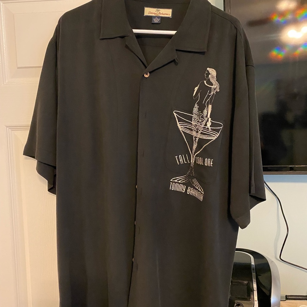Tommy Bahama 100% Silk Shirt Size XL